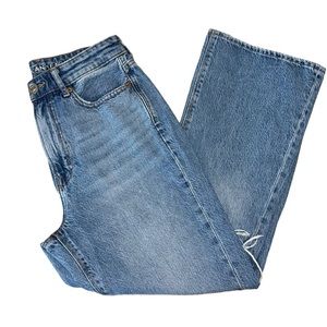 NWOT American Eagle Highest Rise 90s Flare Jean Size 8 Short